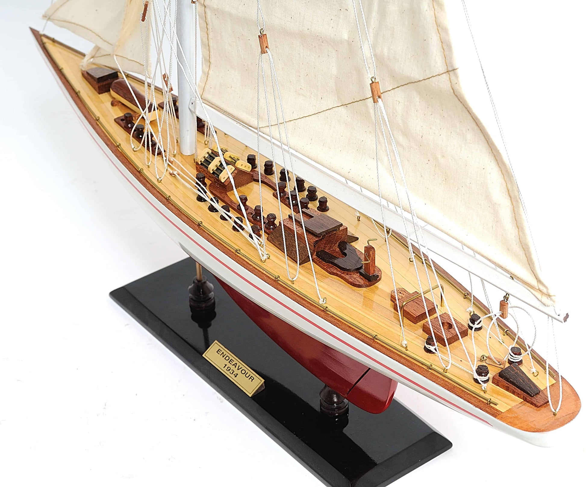 ALDO Creative Arts >Collectibles> Scale Model America's Cup Racing Yacht Endeavour L 60  Red and White Sailboat Wood Model by Authentic Models