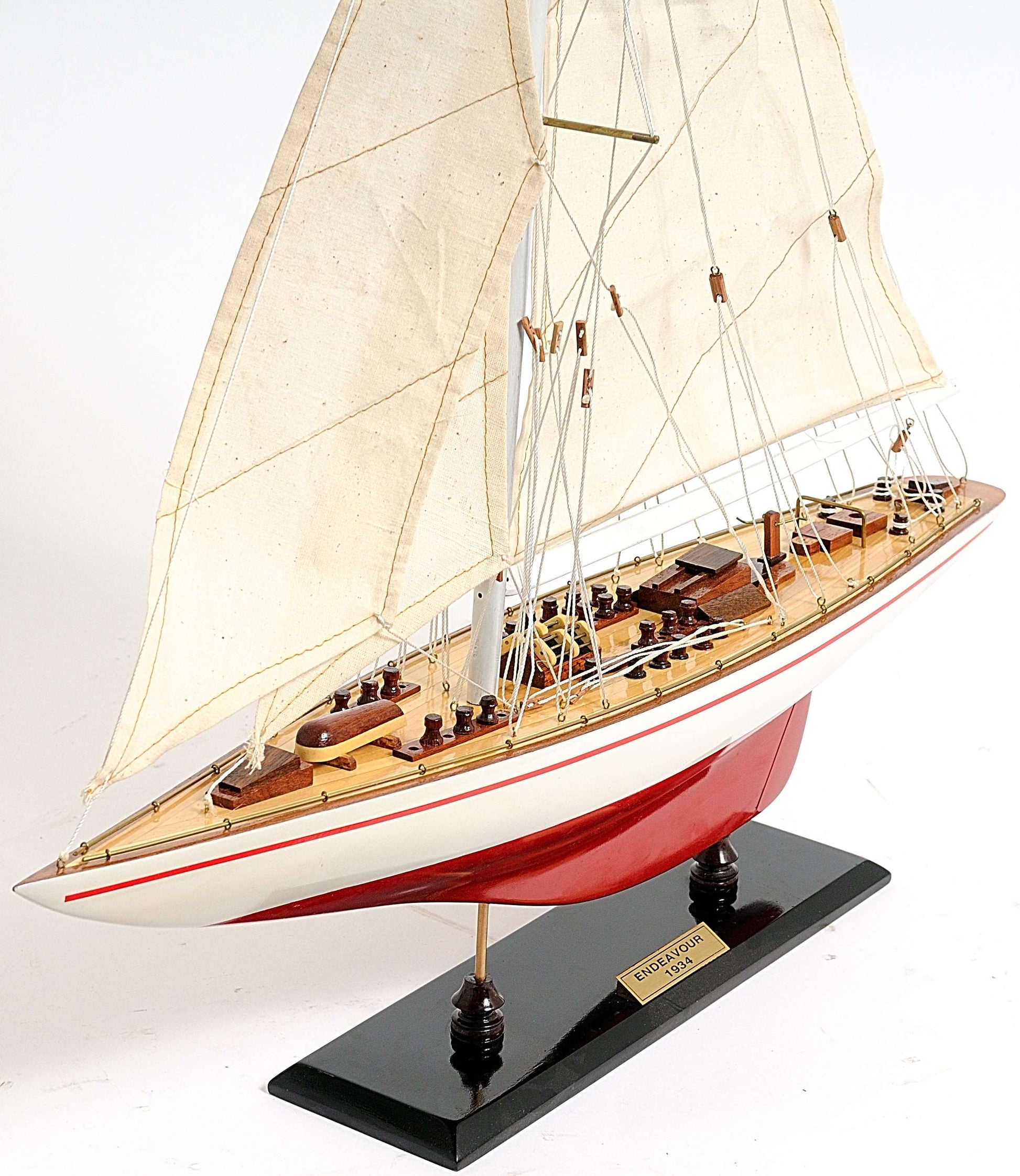 ALDO Creative Arts >Collectibles> Scale Model America's Cup Racing Yacht Endeavour L 60  Red and White Sailboat Wood Model by Authentic Models