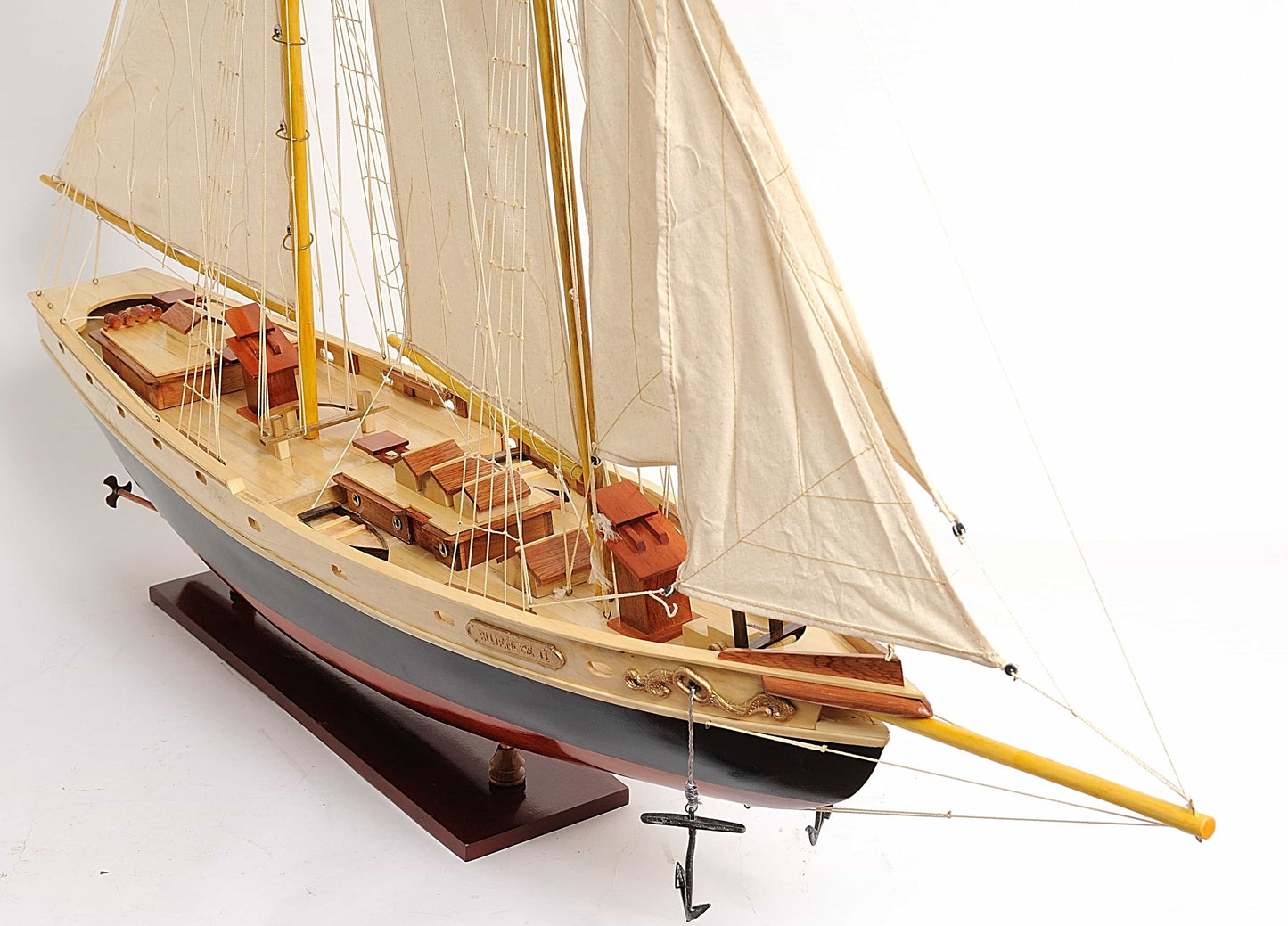 ALDO Creative Arts Collectibles Scale Model Bluenose II Painted Racing Yacht  Sailboat Medium  Wood Model Ship