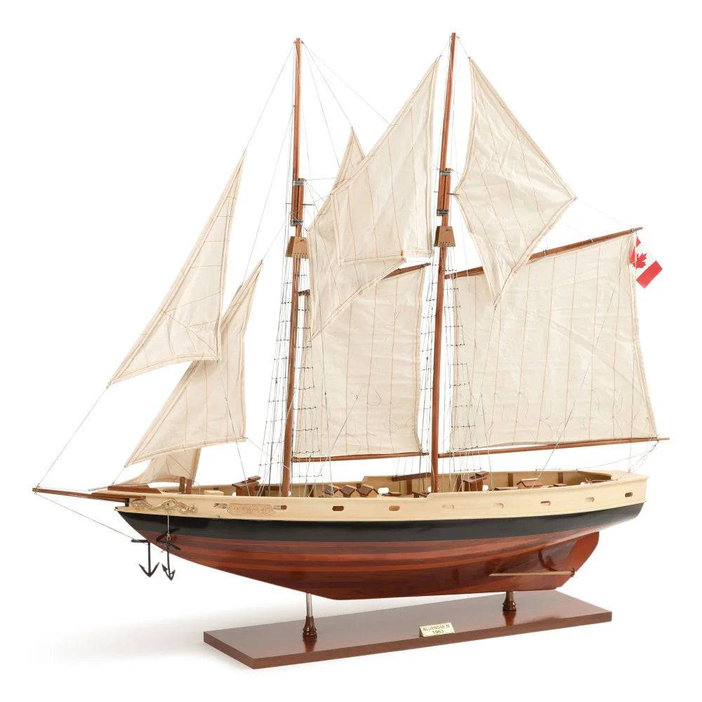 ALDO Creative Arts Collectibles Scale Model Bluenose II Painted Racing Yacht  Sailboat  Wood Ship Model by Authentic Models