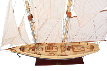 ALDO Creative Arts Collectibles Scale Model Bluenose II Painted Racing Yacht  Sailboat  Wood Ship Model by Authentic Models