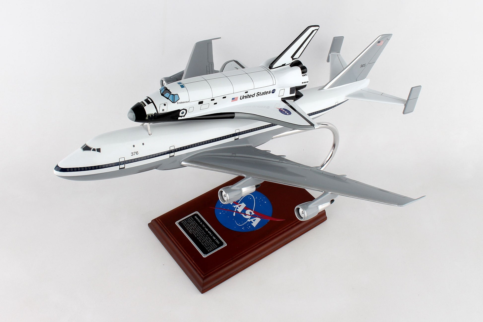 ALDO Creative Arts Collectibles Scale Model NASA Airplane Boeing 747 With Space Orbiter Shuttle Endeavour Wood Model Aircraft