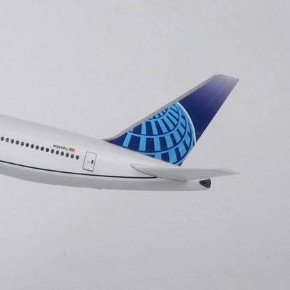 ALDO Creative Arts Collectibles Scale Model United Airlines Boeing 777 B777  Model Aircraft With Landing Gears and LED Lights