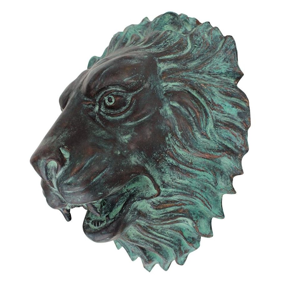 ALDO Decor > Fountains & Ponds 11"Wx6"Dx13"H. / new / resin Florentine Lion Head Spouting  Garden Wall Sculpture With Pump