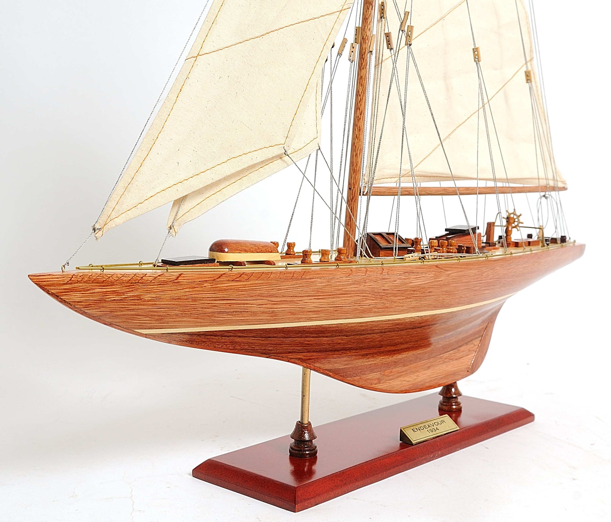 ALDO Hobbies & Creative Arts> Collectibles> Scale Model America's Cup 1933 Endeavor J Class Sailboat Small Wood Model Yacht