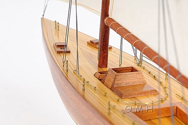 ALDO Hobbies & Creative Arts> Collectibles> Scale Model America's Cup Colombia J Class Classic Sailing Yacht Large Wood Model