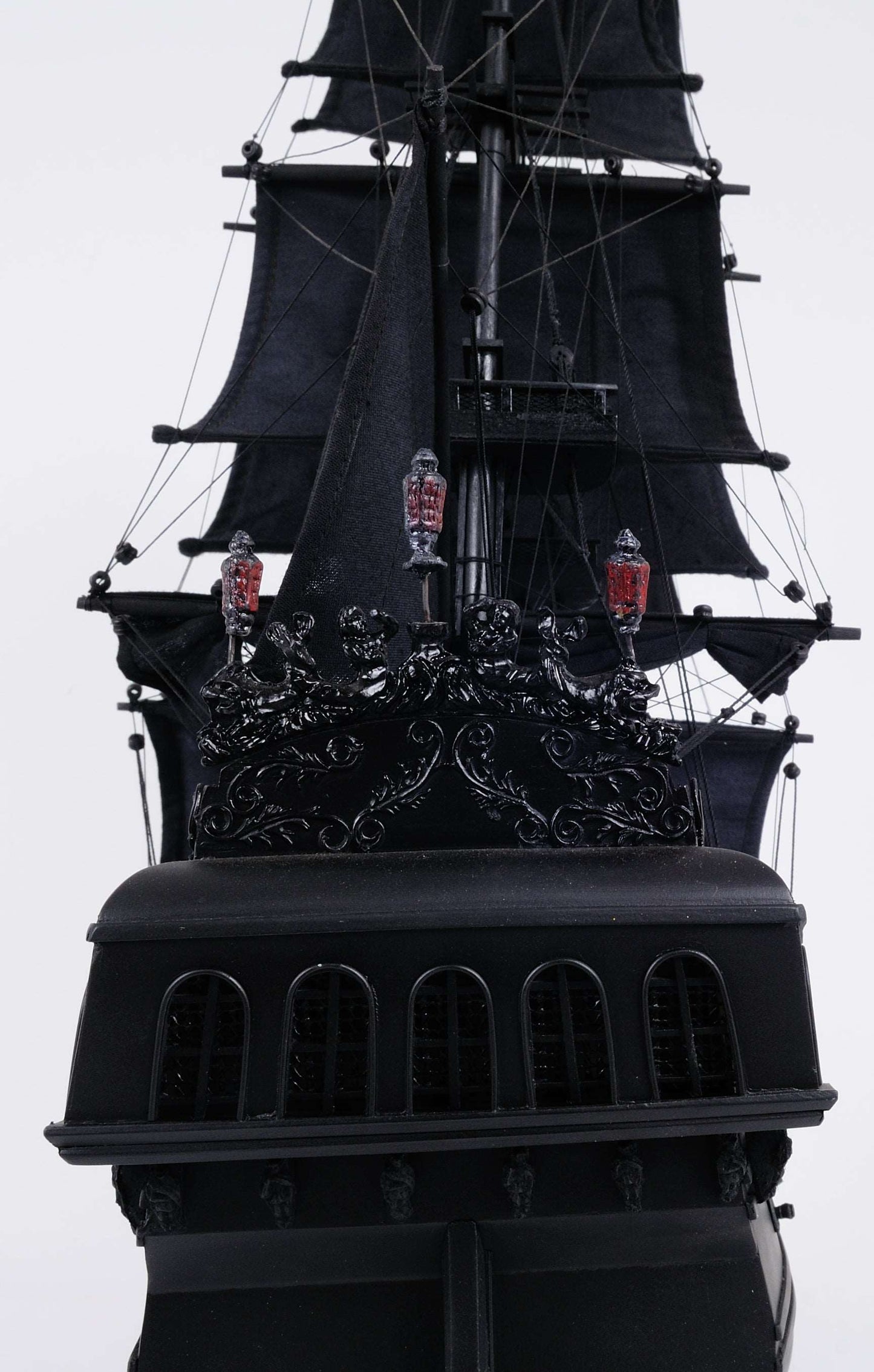 ALDO Hobbies & Creative Arts> Collectibles> Scale Model L: 35 W: 10.5 H: 29 Inches / NEW / Wood Black Pearl Pirates of The Caribbean Large Tall Ship Wood Model Sailboat Assembled