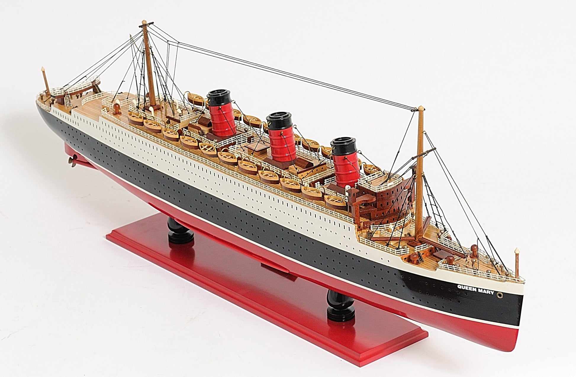 ALDO Hobbies & Creative Arts> Collectibles> Scale Model L: 40 W: 5 H: 12 Inches / NEW / Wood Queen Mary British Flagship Star Painted Passenger Ship Ocean Liner Large Wood Model Assembled