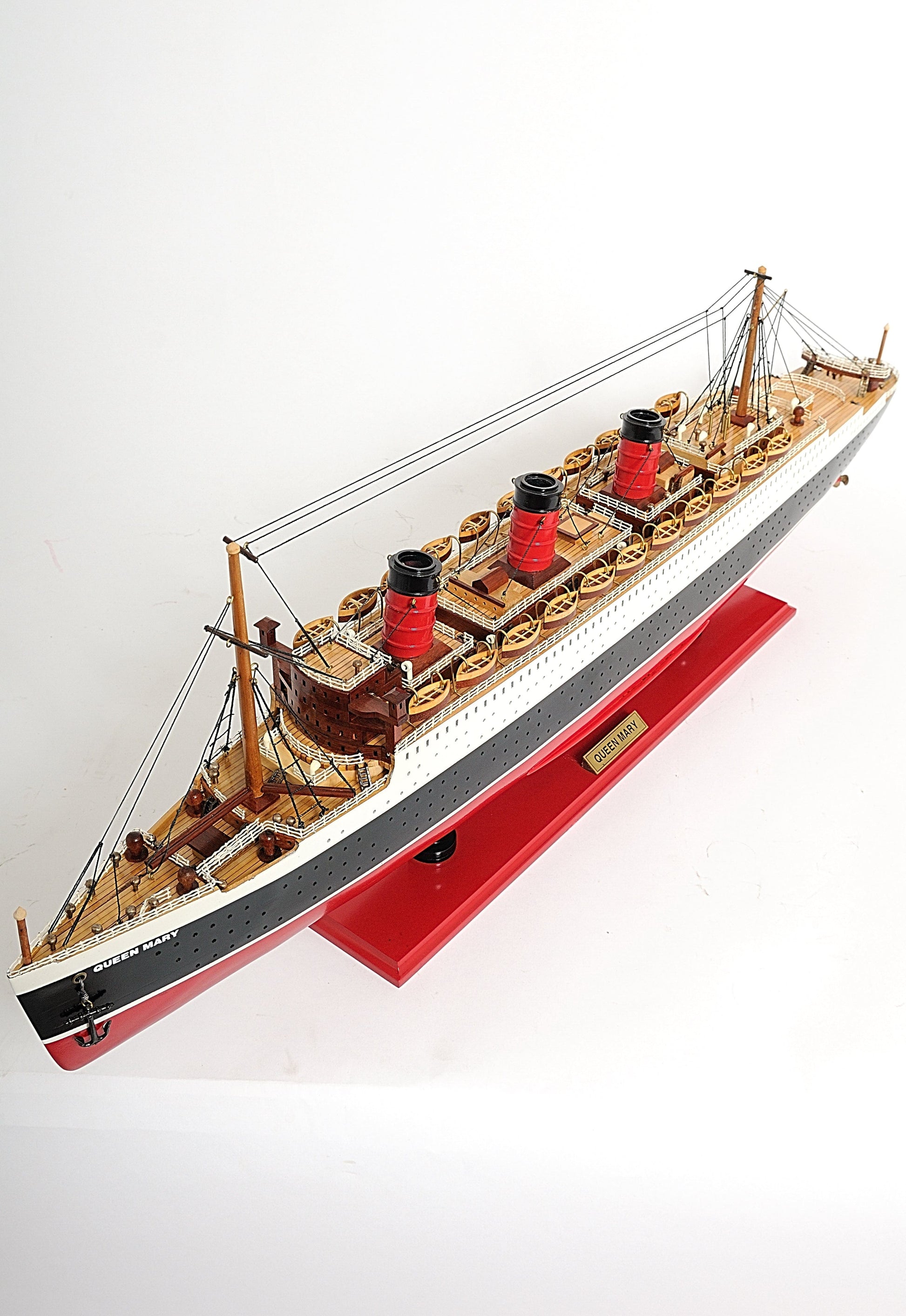 ALDO Hobbies & Creative Arts> Collectibles> Scale Model L: 40 W: 5 H: 12 Inches / NEW / Wood Queen Mary British Flagship Star Painted Passenger Ship Ocean Liner Large Wood Model Assembled