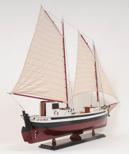 ALDO Hobbies & Creative Arts> Collectibles> Scale Model L: 43 W: 5.5 H: 31.25 Inches / NEW / Wood La Gaspésienne Canadien Sailboat Large Wood Model Ship By Developer Howard Chapelle