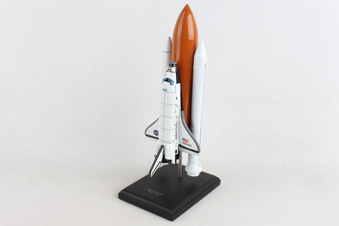 ALDO Hobbies & Creative Arts> Collectibles> Scale Model Length is 11" and wingspan is 4-1/2" Scale 1/200 / NEW / ABS NASA Space Shuttle Discovery Orbiter Full Stack  Wood Model Space Craft