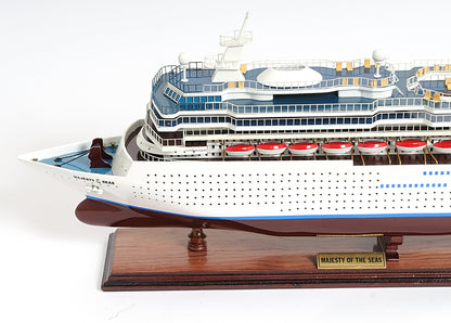 ALDO Hobbies & Creative Arts> Collectibles> Scale Model Majesty of the Seas Royal Caribbean Passenger Ship Ocean Liner Wood Model Assembled