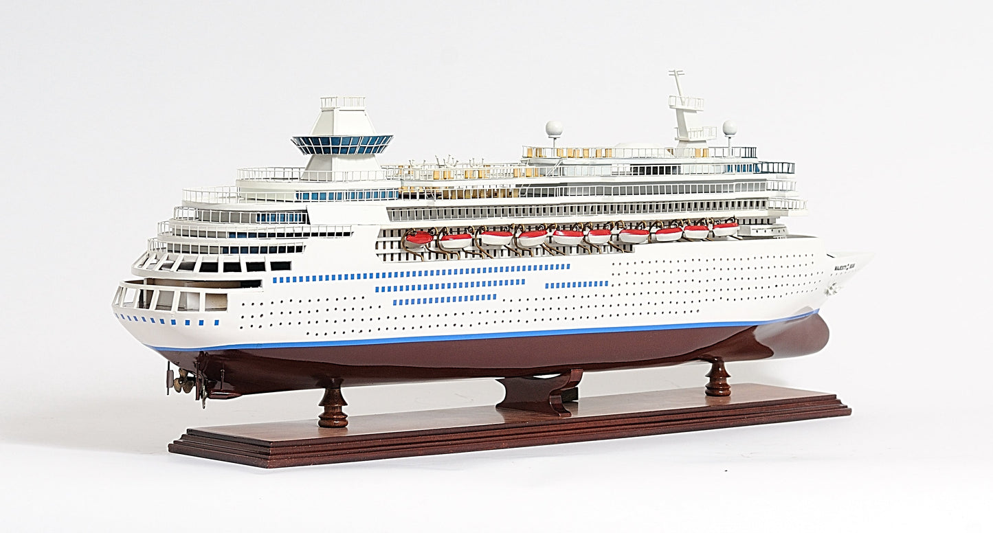 ALDO Hobbies & Creative Arts> Collectibles> Scale Model Majesty of the Seas Royal Caribbean Passenger Ship Ocean Liner Wood Model Assembled