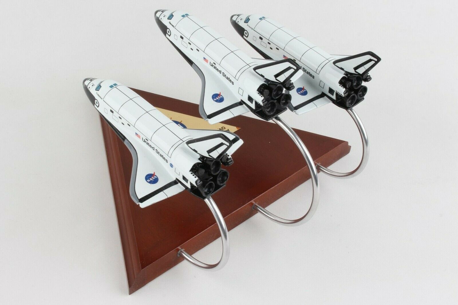 ALDO Hobbies & Creative Arts> Collectibles> Scale Model NASA US Space Shuttles Orbiters Atlantis, Endeavour and Discovery Wood Models Collection