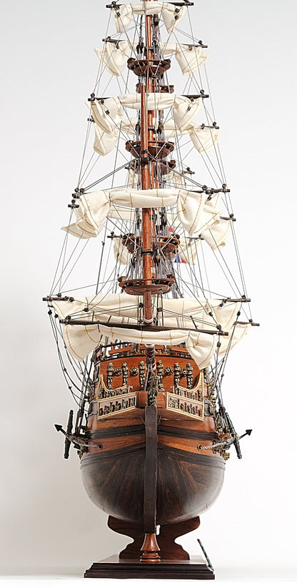 Aldo Hobbies & Creative Arts> Collectibles> Scale Model new / Wood / L: 29 W: 9 H: 27 Inches HMS Sovereign Of The Seas British Royal Navy Tall Ship Medium E.E.  Wood Model Sailboat Assembled