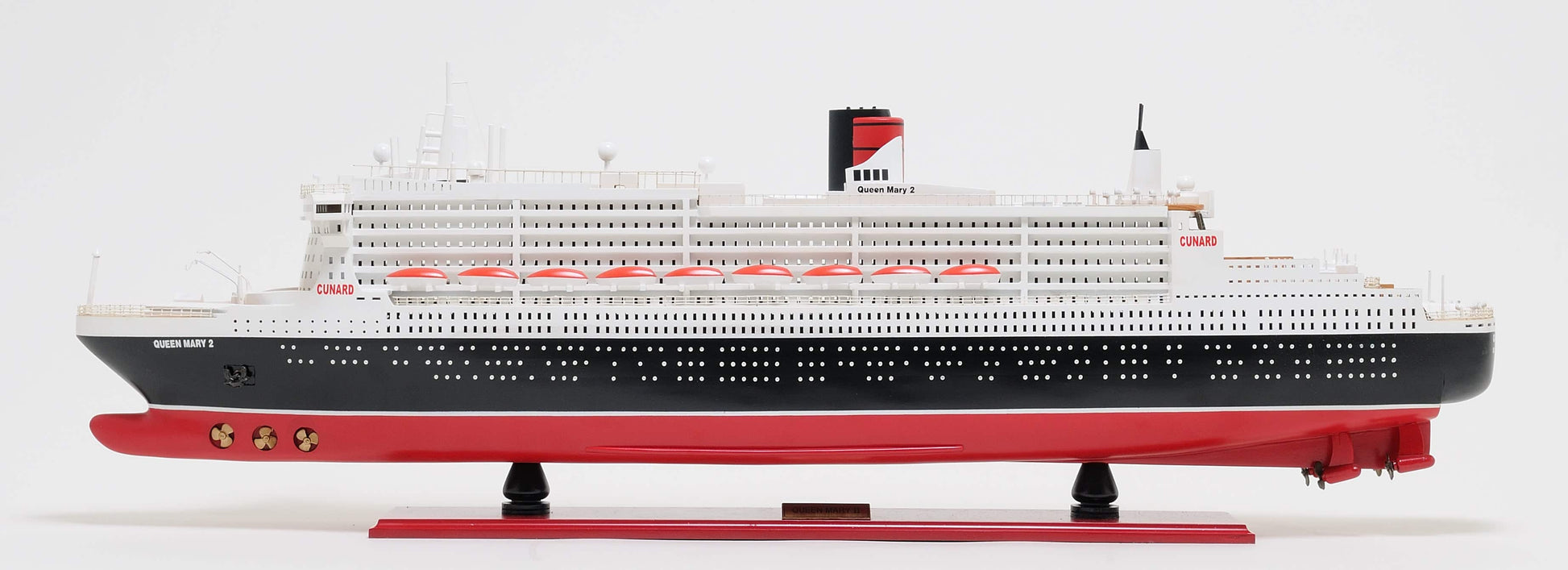 ALDO Hobbies & Creative Arts> Collectibles> Scale Model Queen Mary II Largest and Most Luxurious Passenger Ship Ocean Liner Ever Built Wood Model Assembled