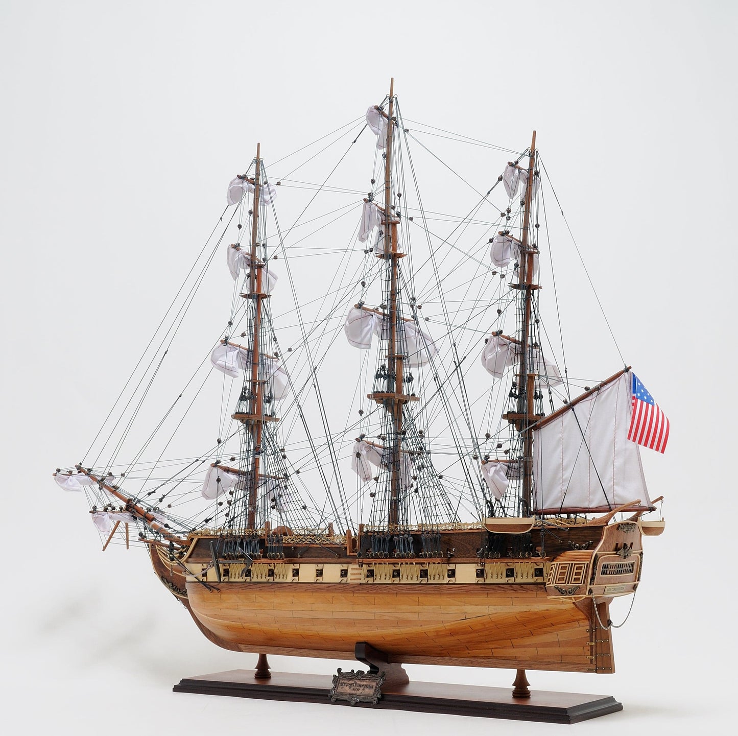 ALDO Hobbies & Creative Arts> Collectibles> Scale Model USS Constitution Exclusive Edition Tall Ship Wood Model Sailboat Assembled