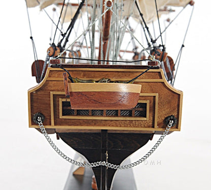 ALDO Hobbies & Creative Arts> Collectibles> Scale Model USS Constitution Old Ironsides Tall Ship Wood Small Model Sailboat Assembled