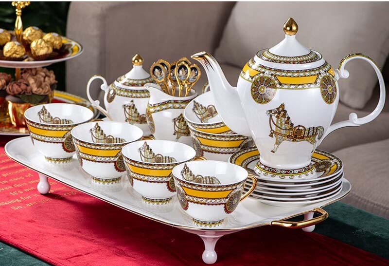 ALDO Home & Kitchen>Dinner Set Elegant Luxury English Royal Court Style Hand Made Fine Porcelain Bone China Gold Plated Coffee and Tea Set 15 Pices