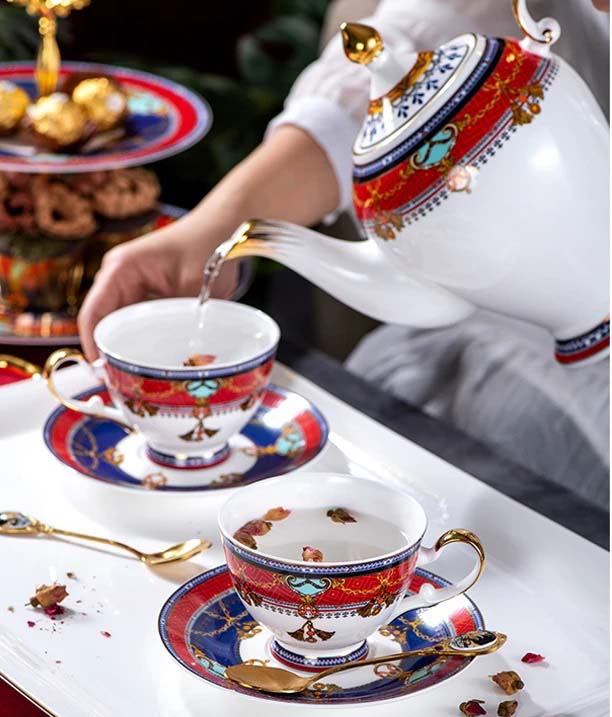 ALDO Home & Kitchen>Dinner Set Elegant Luxury French Royal Style Hand Made Fine Porcelain Bone China Gold Plated Coffee and Tea Set 11 Pices